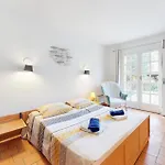 4 Bedroom Stunning Home In Saint-Georges-De-Didon Holiday home