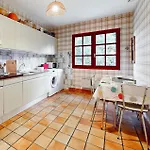 4 Bedroom Stunning Home In Saint-Georges-De-Didon Holiday home