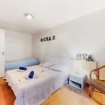 4 Bedroom Stunning Home In Saint-Georges-De-Didon Holiday home *