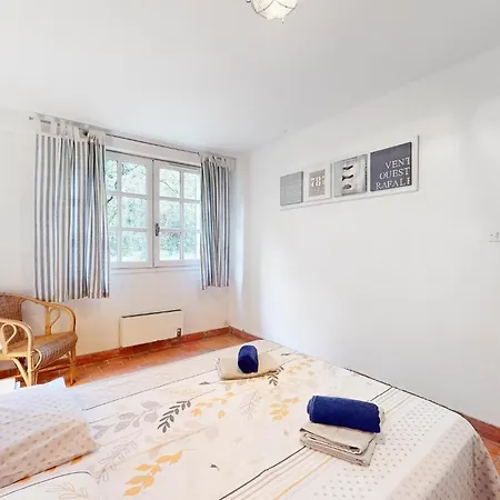 4 Bedroom In Saint-georges-de-didon * Saint-Georges-de-Didonne