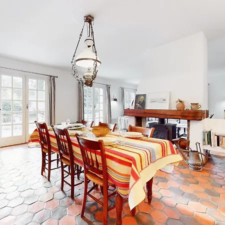 Ferienhaus 4 Bedroom In Saint-georges-de-didon