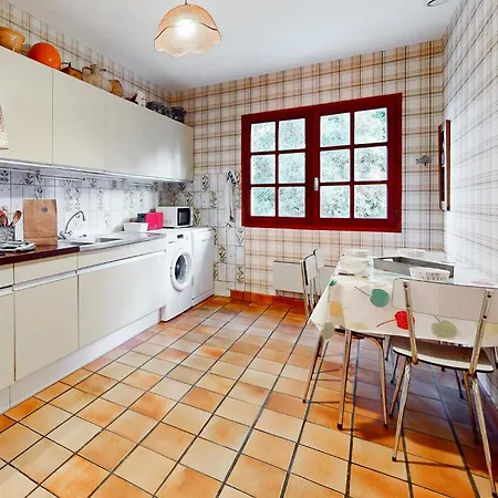 Front In Saint-georges-de-didon 別荘