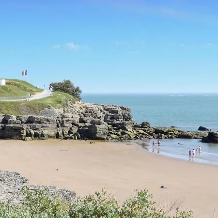Front In Saint-georges-de-didon 別荘 サン・ジョルジュ・ド・ディドンヌ