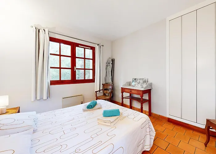 Front In Saint-georges-de-didon * Saint-Georges-de-Didonne