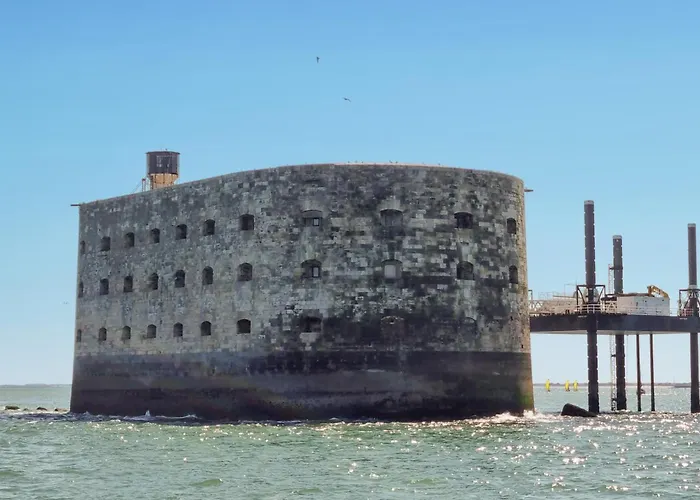 Semesterbostad Front In Saint-georges-de-didon