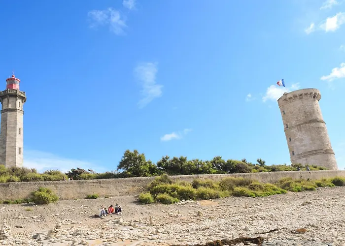 Front In Saint-georges-de-didon